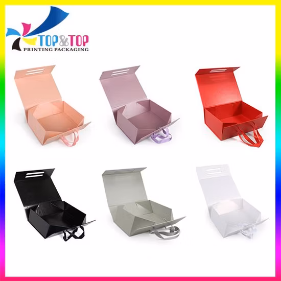 Confezione regalo pieghevole personalizzata realizzata in cartone rosso stampato con grande chiusura magnetica e confezione in carta solida